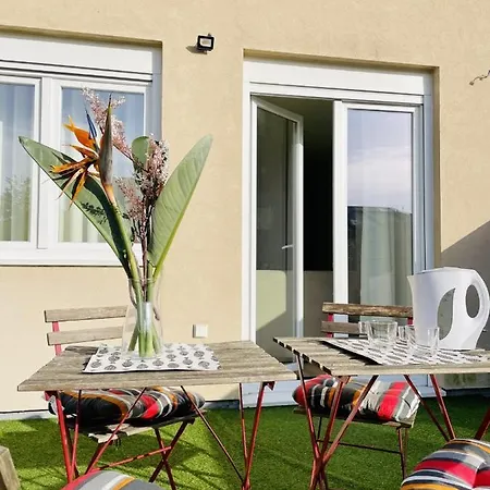 Apartment Sweet Downtown *